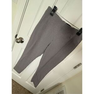 Calvin Klein women’s dress pants skinny size 10 black white geo